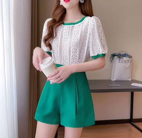  Top and Bottom Classic Light Woman Shorts 
